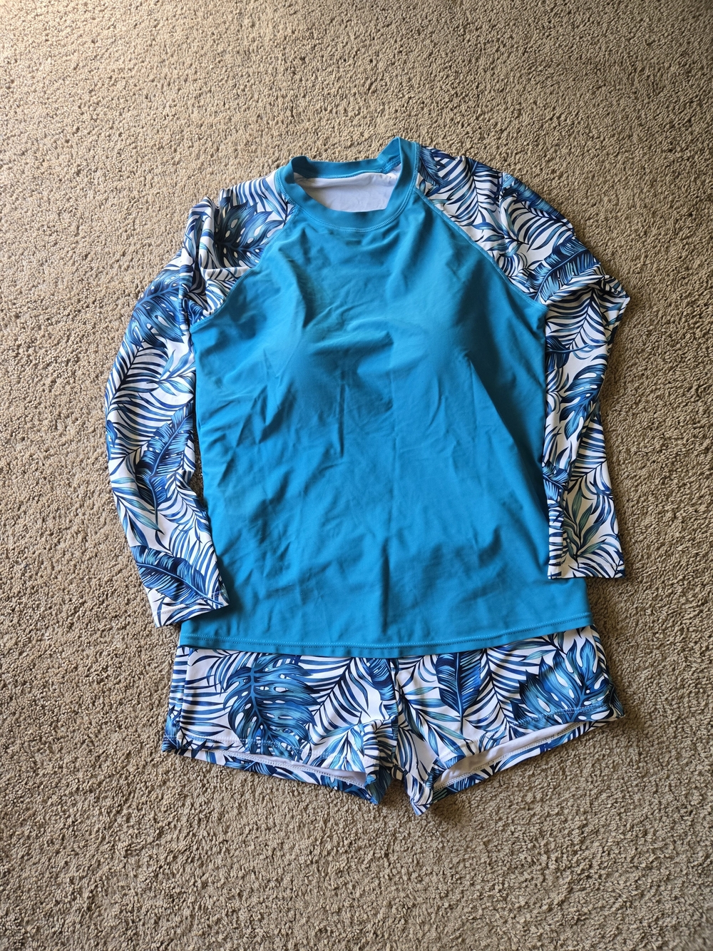 DACI Blue Tropical Rash Guard 2pc Swimsuit Set EUC Size L